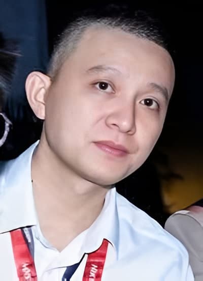 Chuyên gia Phạm Quang Thụ